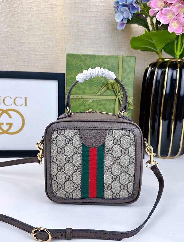 激安グッチバッグコピー内部構造